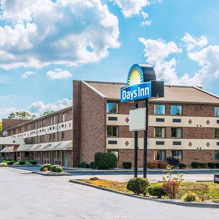 Days Inn By Wyndham Hurstbourne Louisville Eksteriør billede