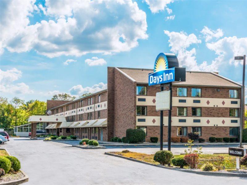 Days Inn By Wyndham Hurstbourne Louisville Eksteriør billede